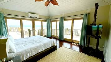 3 bedrooms, iron/ironing board, travel crib, WiFi