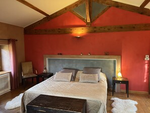 Family Room | Free WiFi, bed sheets - Domaine de Pipangaille (Andancette)