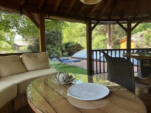 Seasonal outdoor pool, pool loungers - Domaine de Pipangaille (Andancette)