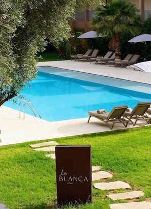 Piscina all'aperto