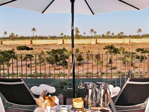 Outdoor dining - Rawabi Hotel and SPA (Marrakech)