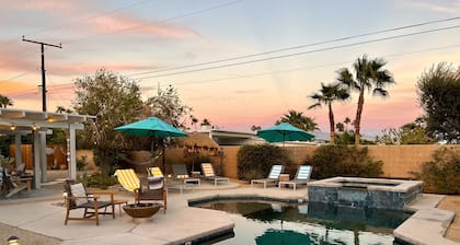 Mid Century Ranch - Private Resort-style Pool!