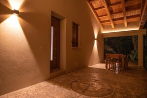 Outdoor dining - Ca 'Eighty-nine (Venezia)