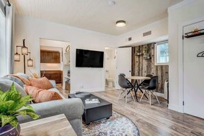 TV, offices - Del Norte Cottage! Downtown Home w/ BBQ & Fire Pit (Colorado Springs)