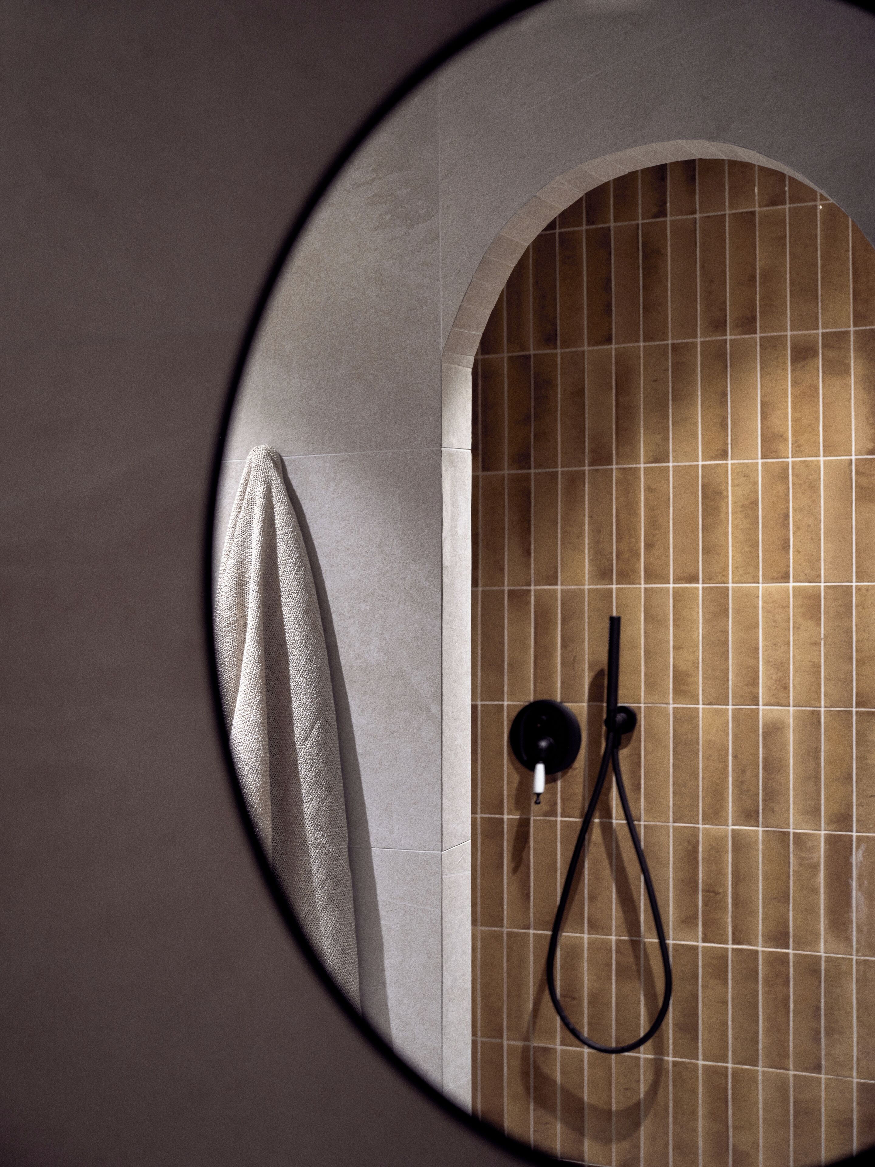 Hair dryer, towels