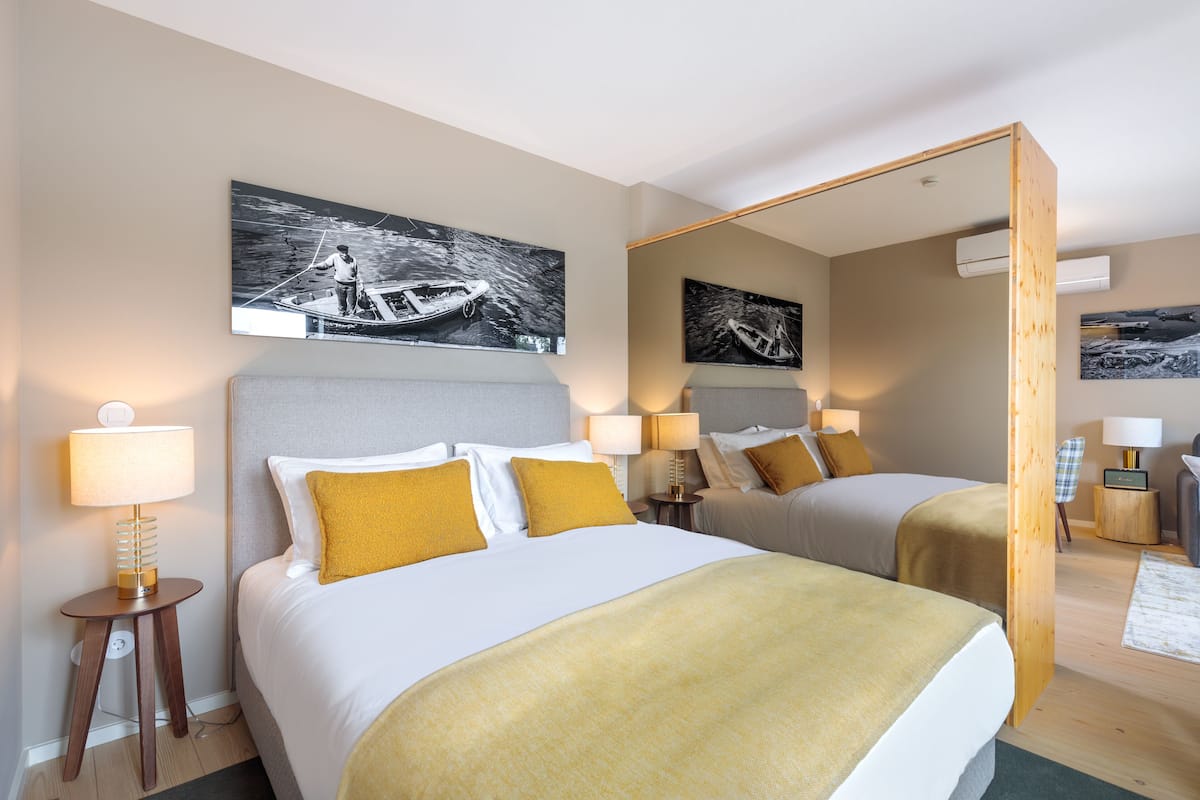 2 bedrooms, premium bedding, down duvets, pillow-top beds