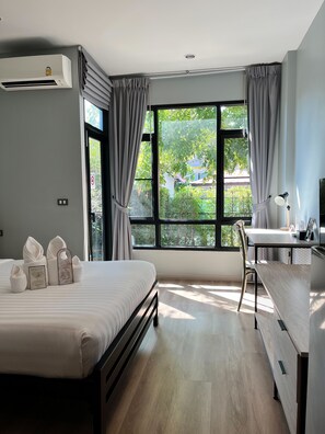 Chambre Deluxe double, 1 grand lit | Vue sur le jardin