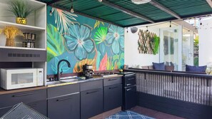 Fridge, microwave, stovetop, coffee/tea maker - Garden Relaxing Room: Heated Pool & Jacuzzi (Arecibo)