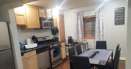 Canaryville & Chill, 10 min from Downtown & Beach