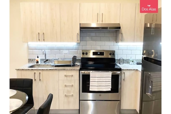 Fridge, microwave, oven, stovetop