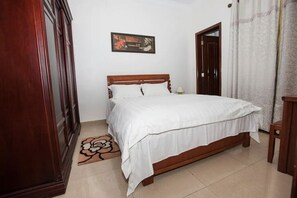 1 chambre, fer et planche à repasser, Wi-Fi gratuit, draps fournis