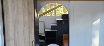 Luxury Tiny Home Cabin, 2 Bedrooms, can sleep 5