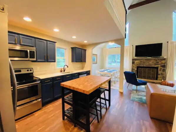 Interior - Modern Chalet - 3 bedroom lake house. (Albrightsville)