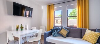 Spacious 2 bed apartment in Uddingston