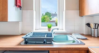 Cosy 2 bed house in Motherwell