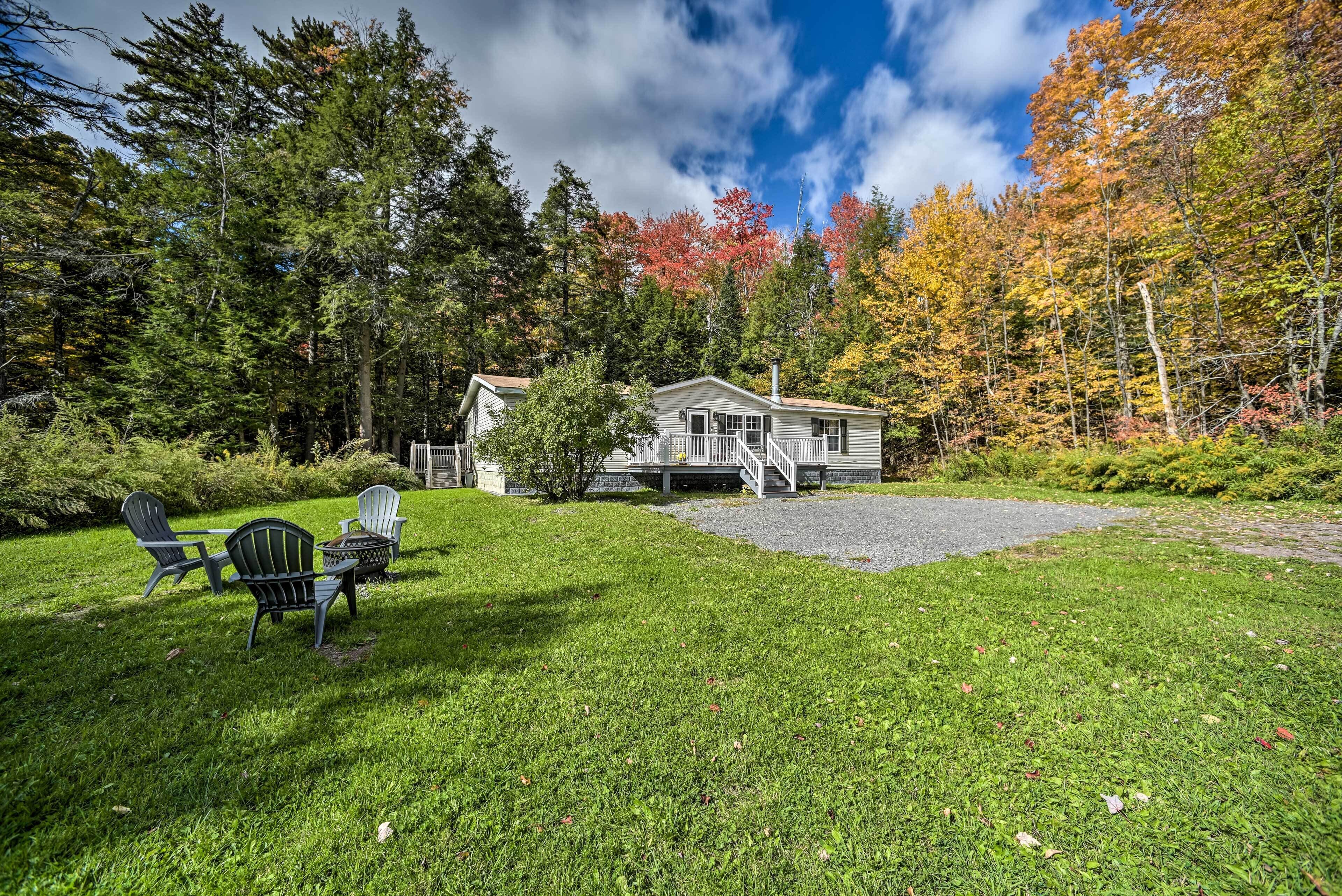 Family Home w/ Fire Pit ~ 3 Mi to Hunter Mtn! in Tannersville, United States