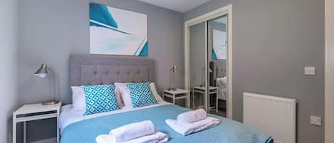 2 bedrooms, iron/ironing board, free WiFi, bed sheets