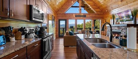 冰箱、微波炉、烤箱、炉灶