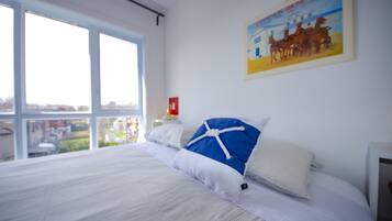 2 bedrooms, iron/ironing board, travel crib, free WiFi