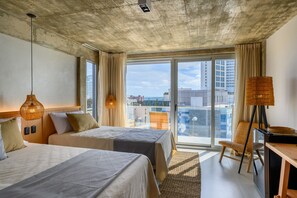 Escritorio y wifi gratis 