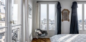 3 soverom, safe på rommet, skrivebord og strykejern/-brett