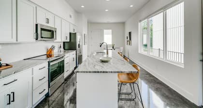 Place on Park - 3-Bed, 2.5-Bath