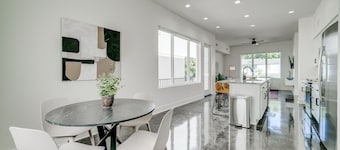 Place on Park - 3-Bed, 2.5-Bath