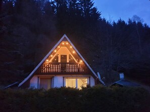 Exterior - Romantic retreat: peace and quiet + time out in nature - with garage, pavilion  (Klingenthal)