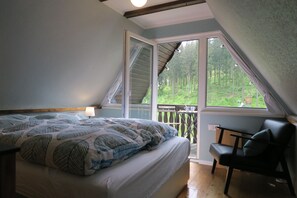 2 多间卧室、免费 WiFi、床单