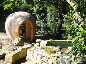 Property grounds - Cabane perchée / sauna & cold bath / shared natural swimming pool (L'Isle-Bouzon)