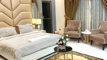 Deluxe Room | Free WiFi, bed sheets