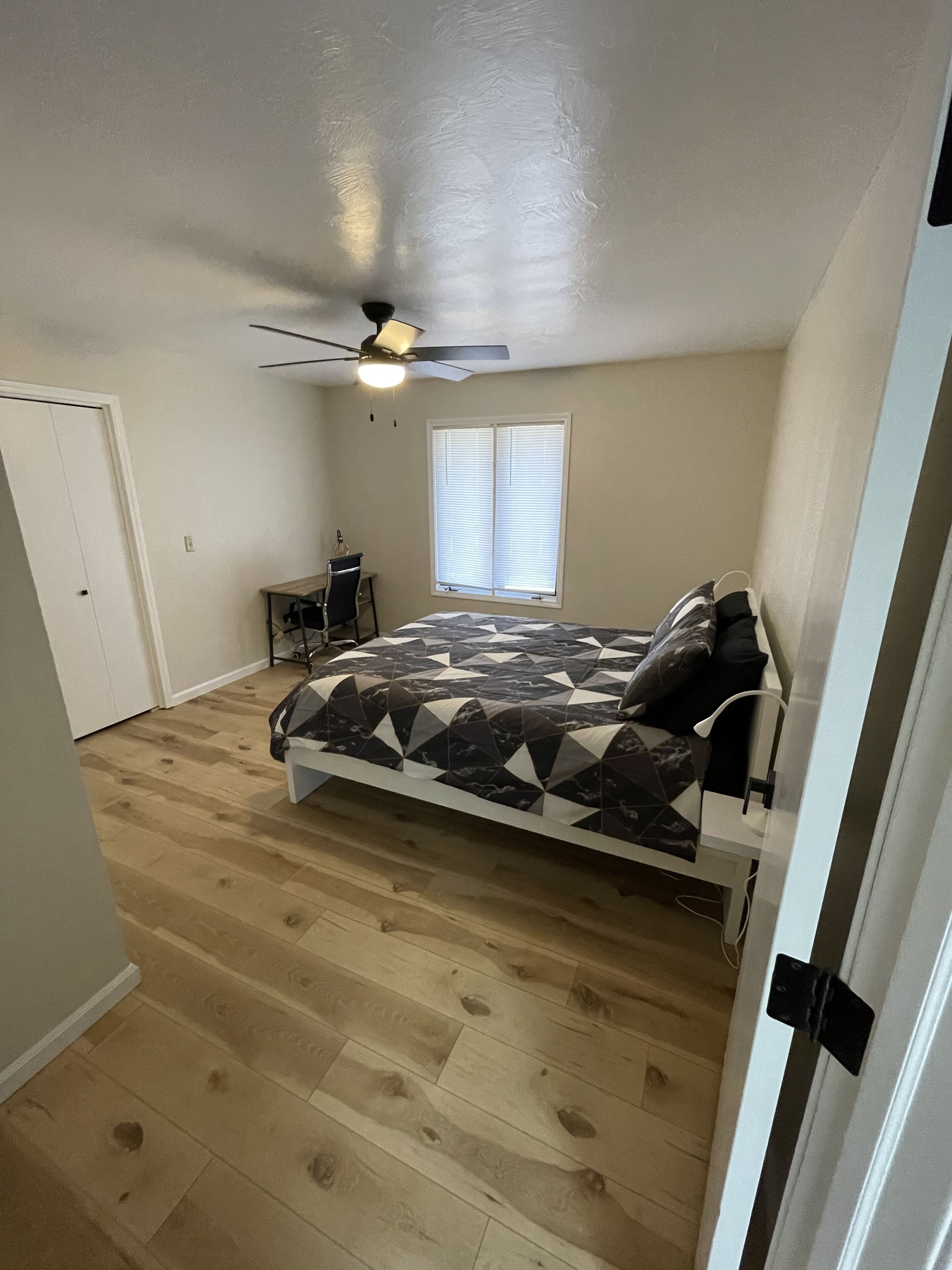 3 bedrooms, desk, free WiFi, bed sheets