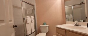 Dusche, Seife, Toilettenpapier