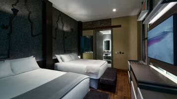 Doppia Deluxe | Minibar, cassaforte in camera, con stile personalizzato, una scrivania