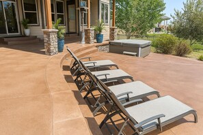 Terrace/patio - Hot Tub + 1,600 sq ft Golf-Course Patio • Game Room & Luxury Living (Billings)