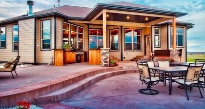 Hot Tub + 1,600 sq ft Golf-Course Patio • Game Room & Luxury Living