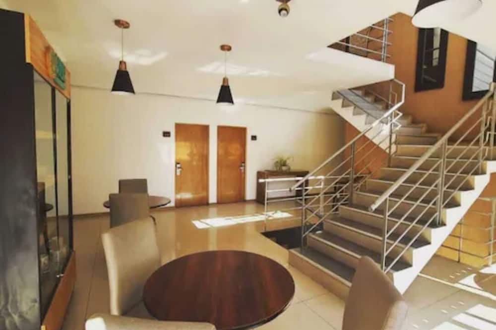 Hotel Capelli Express