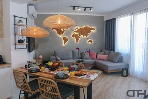 Dining - Luxury 80m2 apartment with balcony downtown Thessaloniki (Thessaloniki)