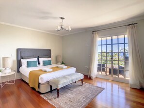 4 habitaciones, tabla de planchar con plancha y wifi gratis