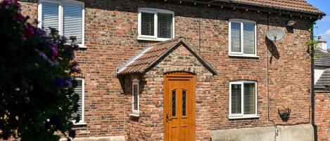 Cottage | Front of property