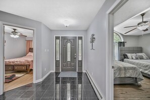 4 chambres, Wi-Fi gratuit, draps fournis