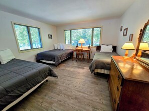 2 bedrooms, Internet, bed sheets