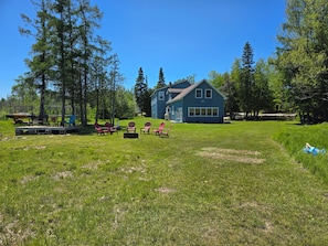 Property grounds - Drummond Island Hotel & Vacation Homes - Tamarack Lodge (Drummond)