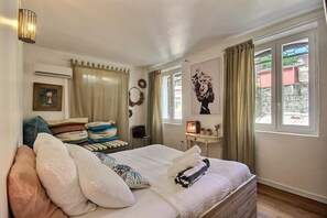 4 bedrooms, iron/ironing board, free WiFi, bed sheets - Villa Alma Da Lua - Four Bedroom Villa, Sleeps 10 (Saint-Pierre)