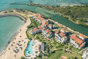 Apartment | 2 bedrooms - Sunny Beach View Apt at Punta Palmera CBB (Punta Cana)