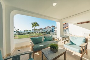 Apartment | 2 bedrooms - Sunny Beach View Apt at Punta Palmera CBB (Punta Cana)