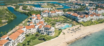 Apartment few Steps to the Beach at Punta Palmera