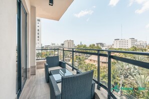 1 bedroom, iron/ironing board, WiFi - Regatta Living II - 502 (Santo Domingo)