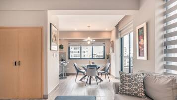 1 habitación, tabla de planchar con plancha y wifi