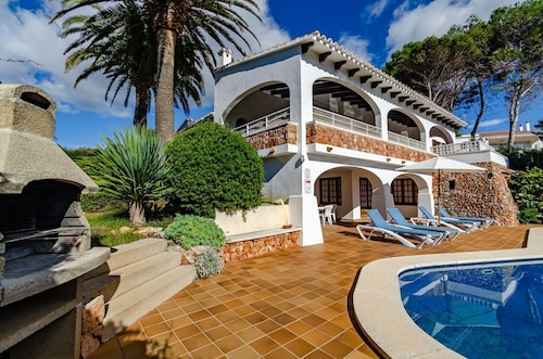 4 Bedroom Villa, Private Pool, Binibeca, 300m to the Beach